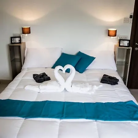 Apartment Seascape With Sea Views - 6 Persons , 2 Bathrooms St. Paul's Bay
