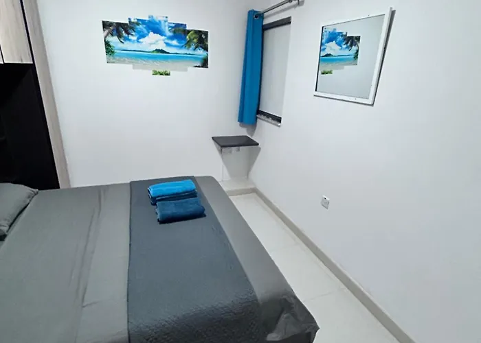 Seascape With Sea Views - 6 Persons , 2 Bathrooms Appartamento St. Paul's Bay